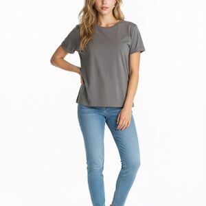 GAP Charcoal Short Sleeve Women's Tee